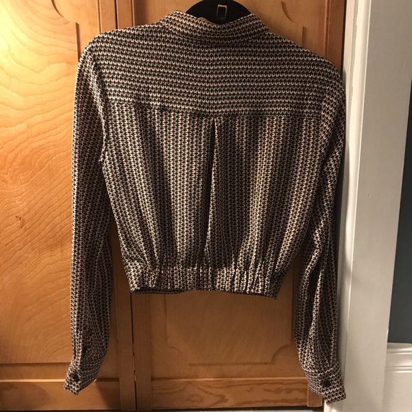 Cropped Button Down Blouse with 70s style pattern - Picture 2 of 5